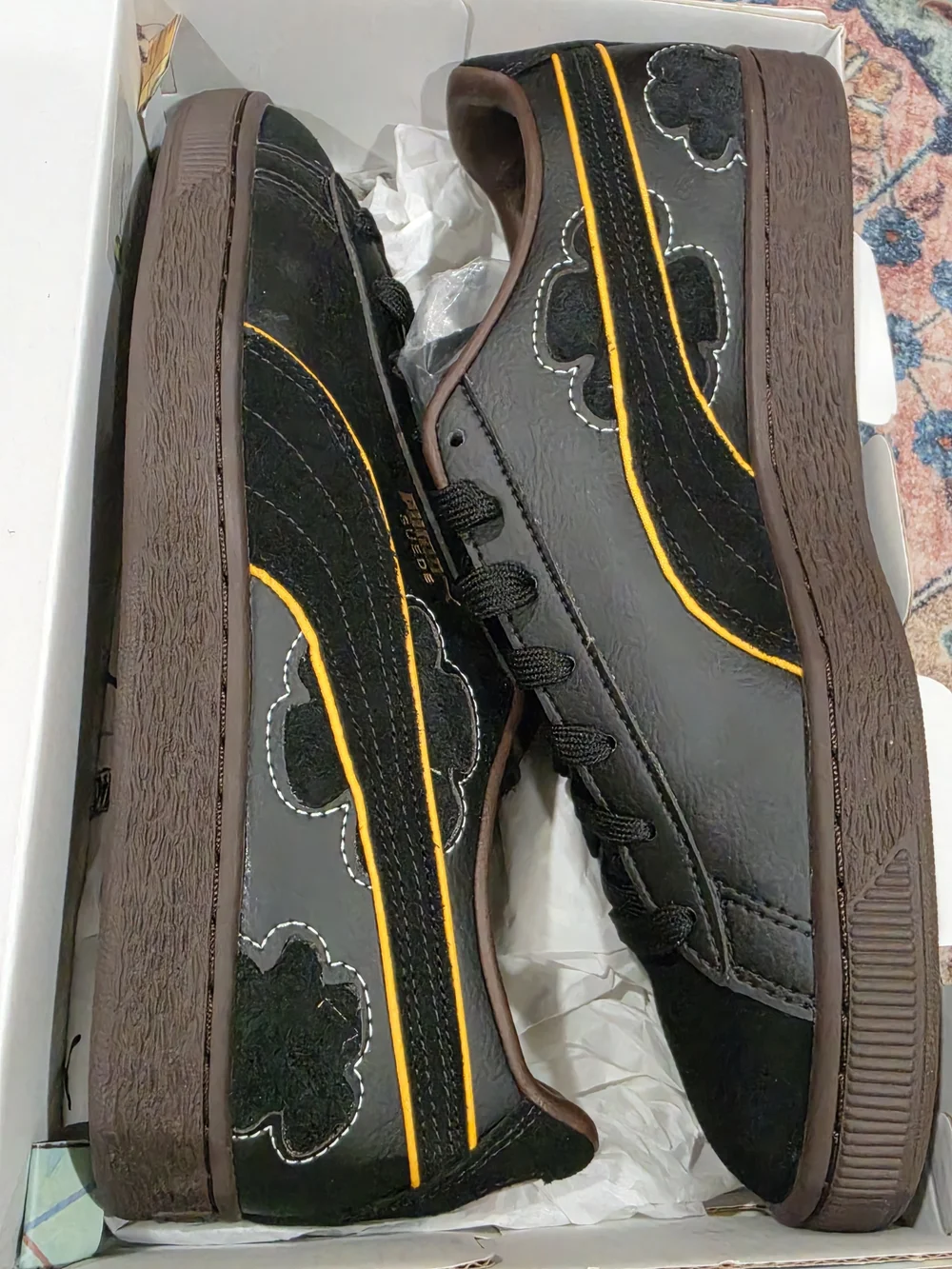 Puma 4 One Piece Suede Classic Men's Shoes in Black with Yellow Accent Size 9